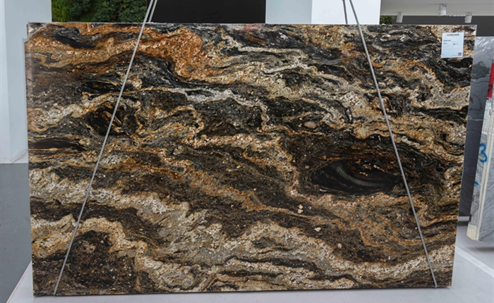 nb_0186-22_Magma_Gold